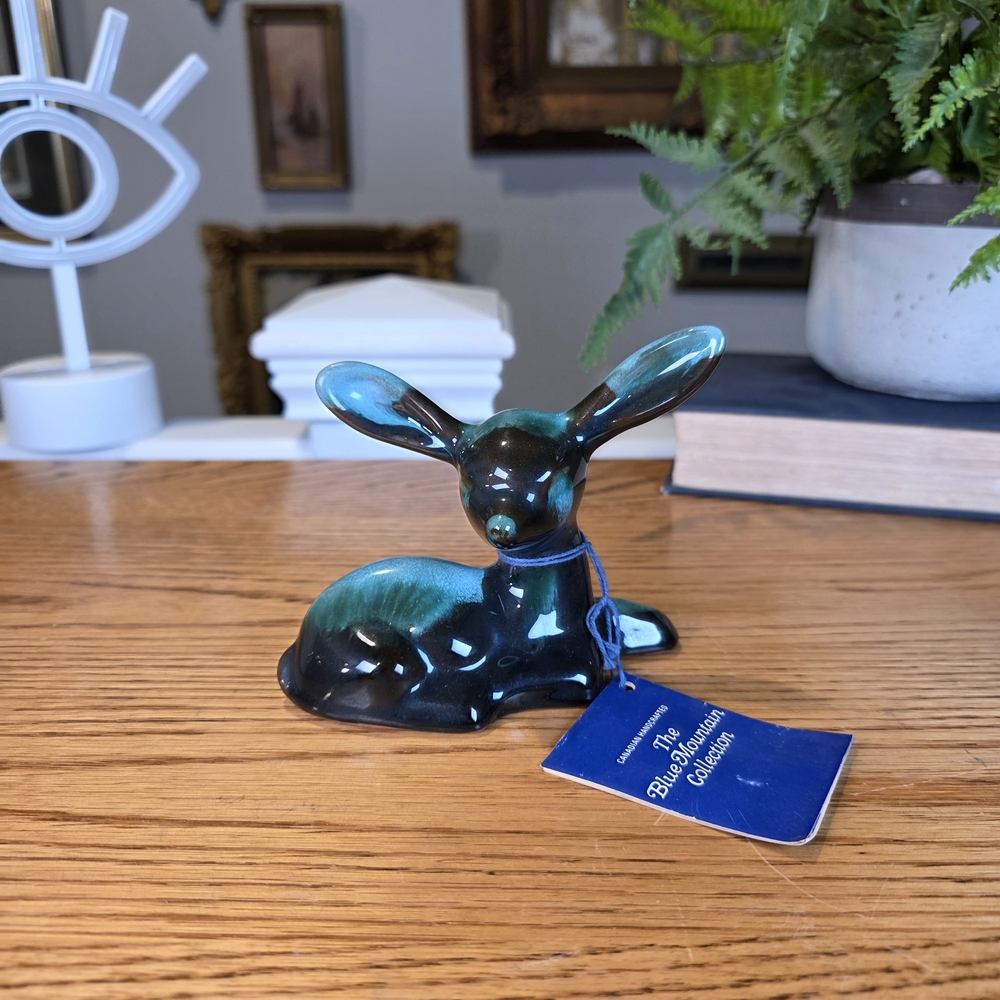 Vintage Blue Mountain Pottery Deer Fawn Figurine - Green Drip Glaze Canada 4"